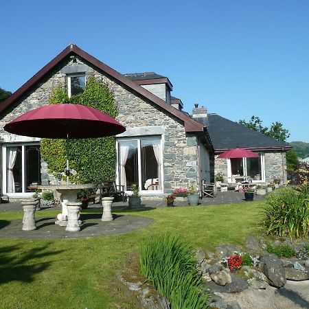 Heulwen Guest House Dolgellau Bagian luar foto