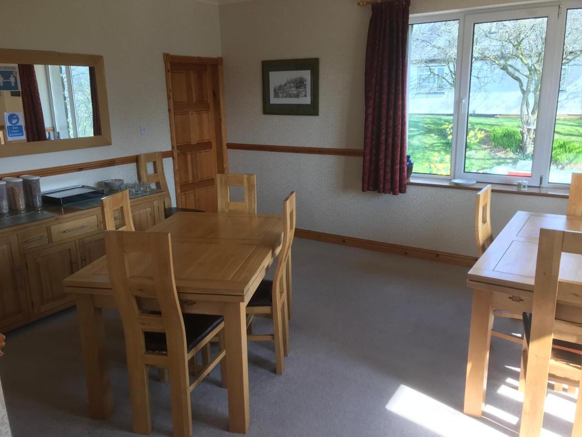Heulwen Guest House Dolgellau Bagian luar foto