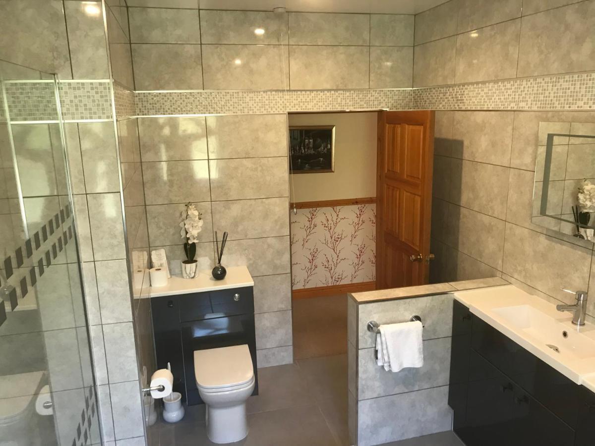 Heulwen Guest House Dolgellau Bagian luar foto