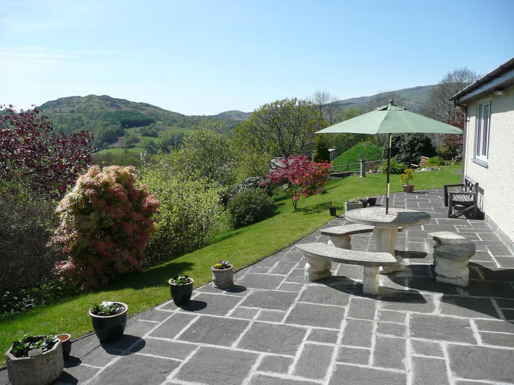 Heulwen Guest House Dolgellau Bagian luar foto