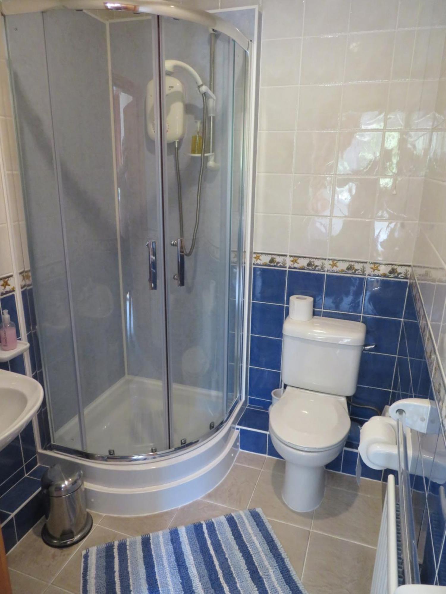 Heulwen Guest House Dolgellau Bagian luar foto